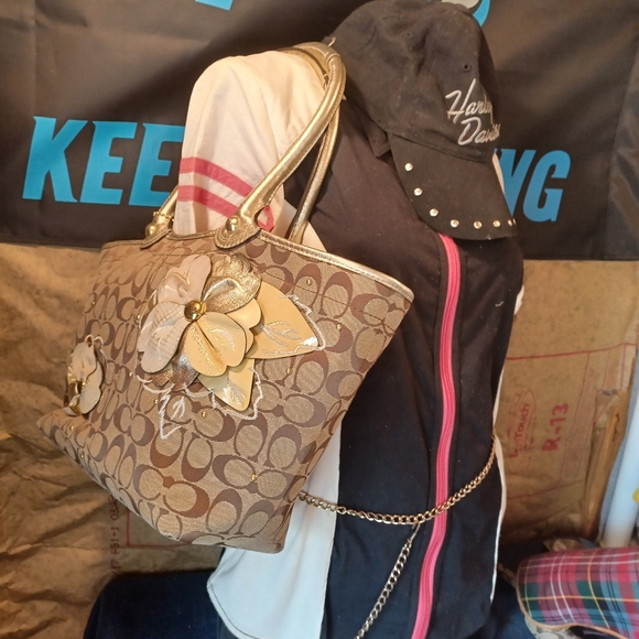 Coach applique tote - Picture 10 of 12